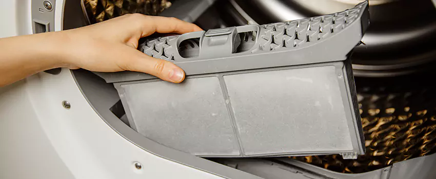Signs Of A Clogged Dryer Lint Trap in Andover, Minnesota
